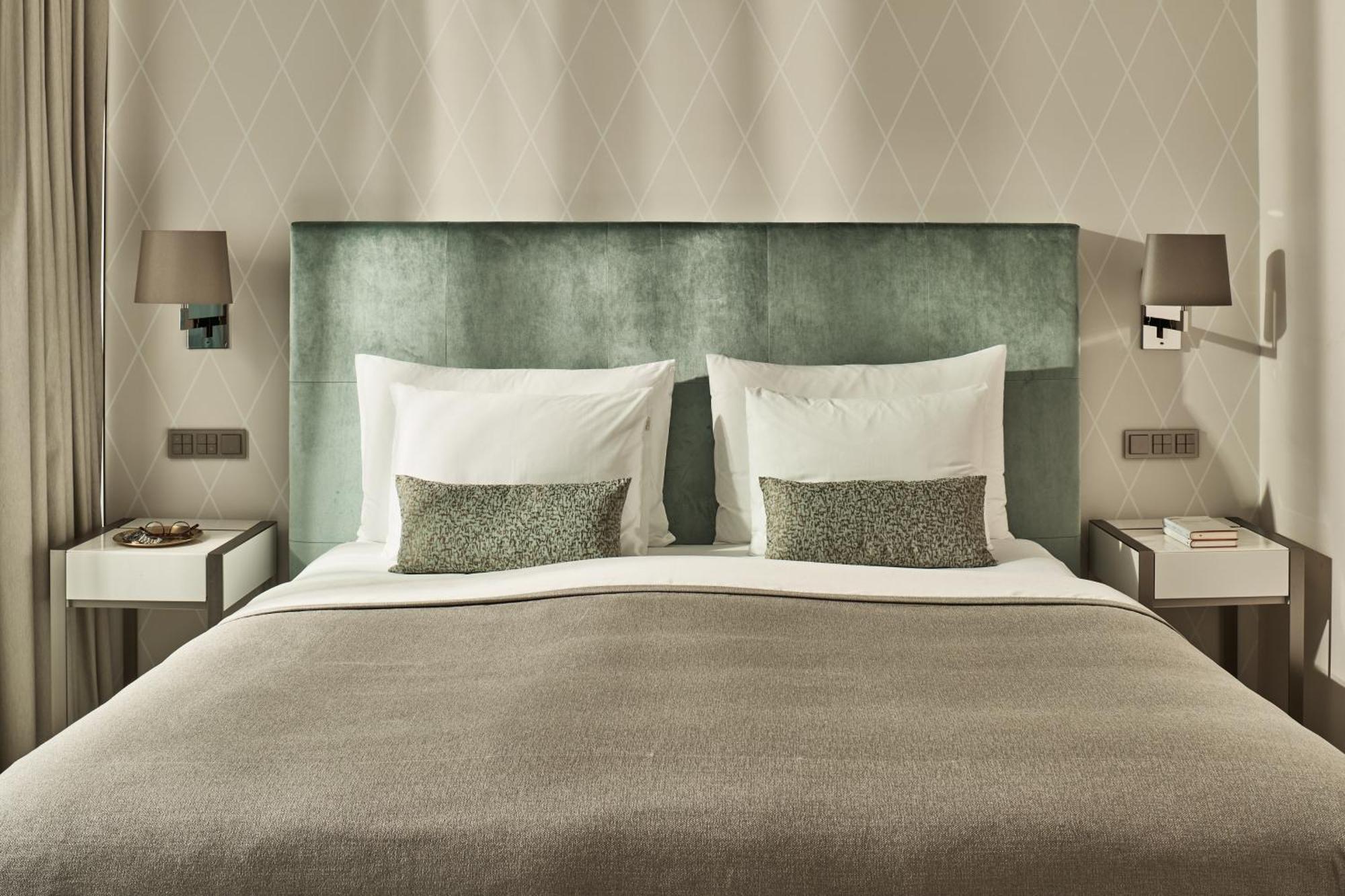 The Fontenay Гамбург Экстерьер фото Deluxe room